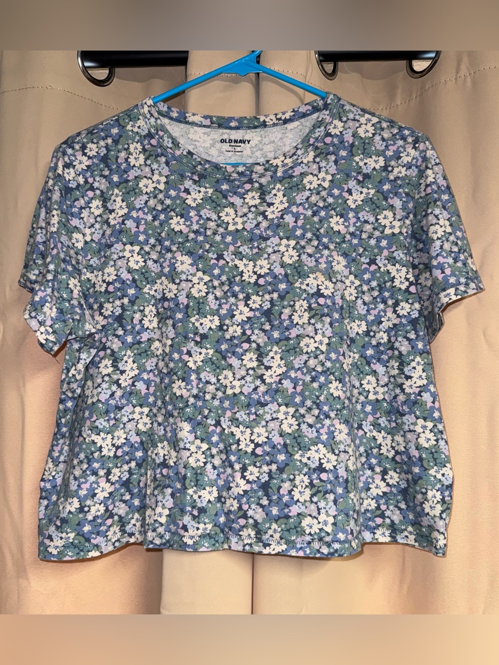 old navy floral tee